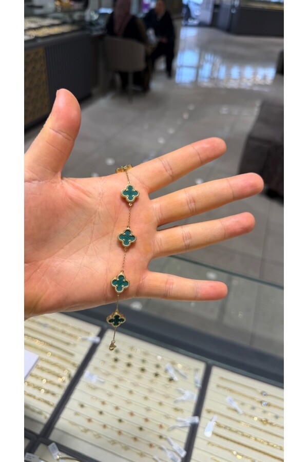 Van cleef bileklik 01